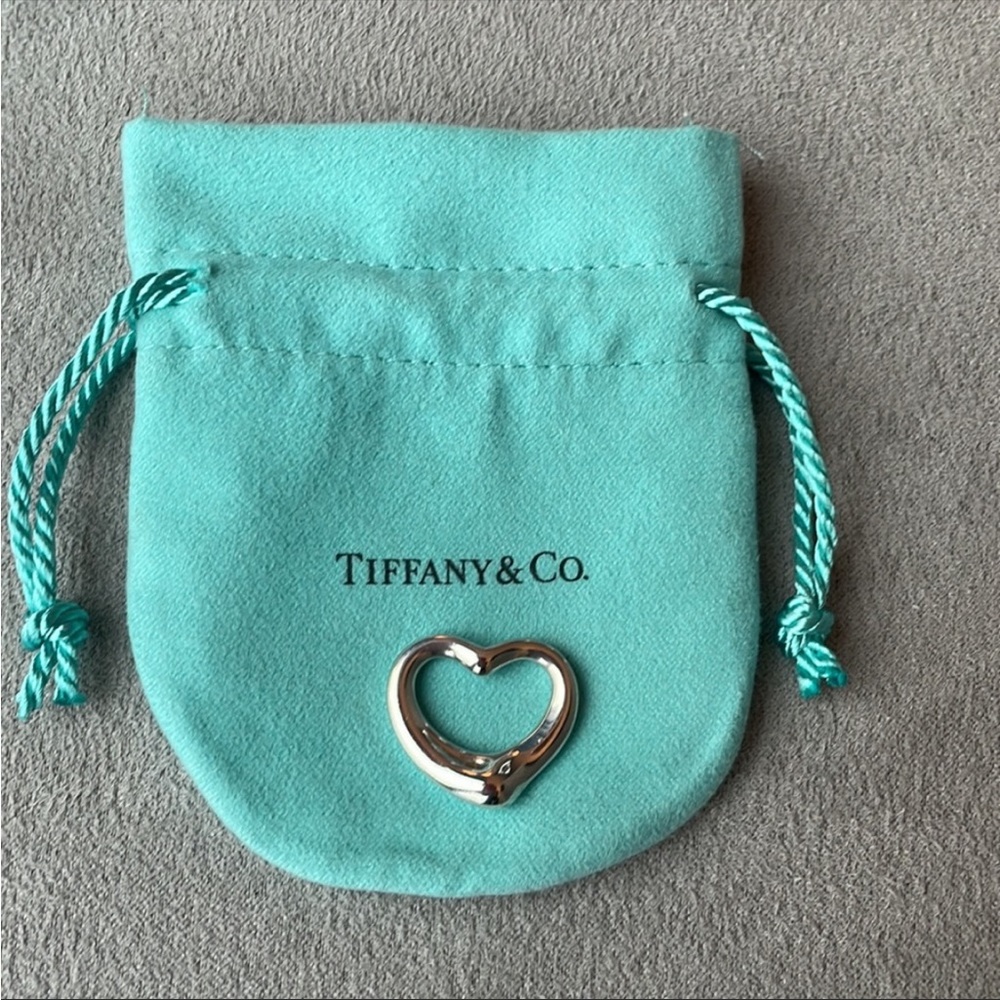 Authentic Tiffany & Co Floating Heart Pendant Medium